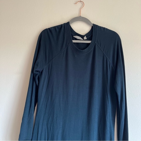Athleta Criss Cross Sweatshirt Dress in Navy w/ Long Sleeves & Thumb holes, Sm - Picture 4 of 11